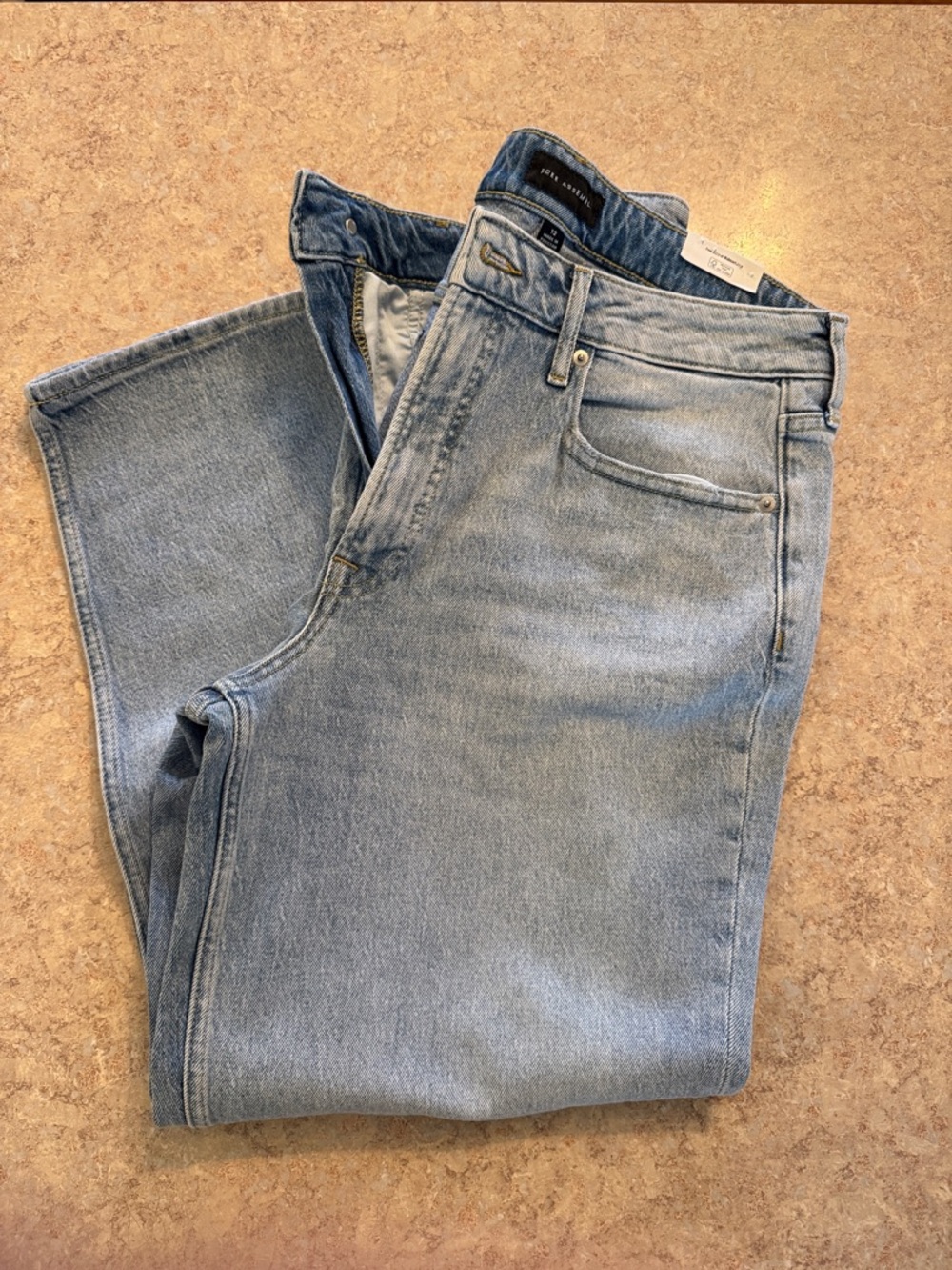 FREE ASSEMBLY super high crop wide straight jeans